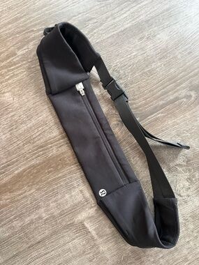 Lululemon fast and free running belt